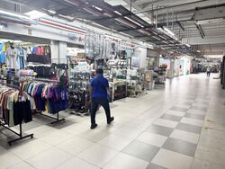 Boon Lay Shopping Centre (D22), Retail #511588141